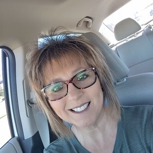 Meet your Posher, Gina